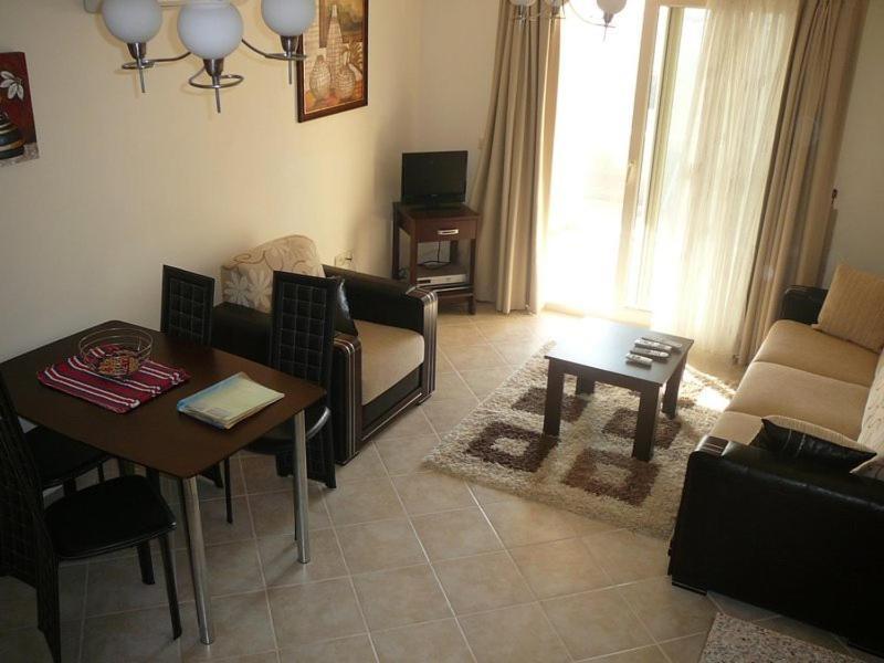 Bogazici Royal Heights Apartments מראה חיצוני תמונה